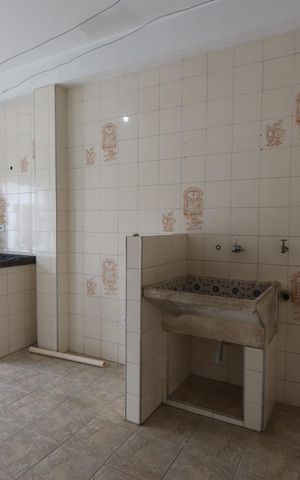 Casa à venda com 350m², 3 quartos e 2 vagasLavanderia