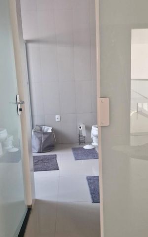 Casa de condomínio para alugar com 300m², 3 quartos e 4 vagas Casa de condomínio para alugar com 300m², 3 quartos e 4 vagasBanheiro