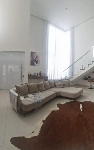 Casa de condomínio para alugar com 300m², 3 quartos e 4 vagas Casa de condomínio para alugar com 300m², 3 quartos e 4 vagasSala