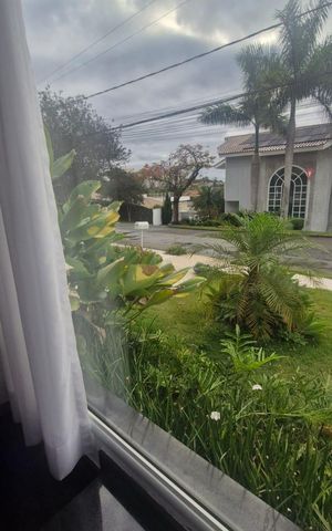 Casa de condomínio para alugar com 300m², 3 quartos e 4 vagas Casa de condomínio para alugar com 300m², 3 quartos e 4 vagasVista