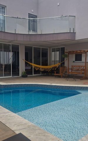 Casa de condomínio para alugar com 300m², 3 quartos e 4 vagas Casa de condomínio para alugar com 300m², 3 quartos e 4 vagasÁrea Externa
