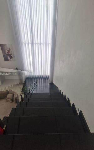 Casa de condomínio para alugar com 300m², 3 quartos e 4 vagas Casa de condomínio para alugar com 300m², 3 quartos e 4 vagasSala
