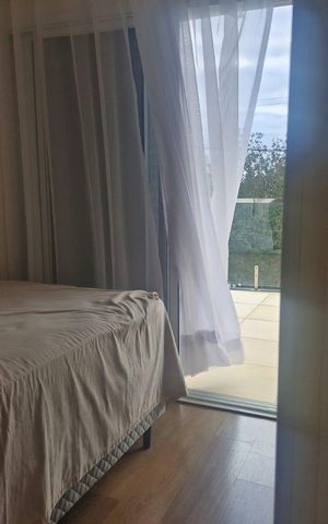 Casa de condomínio para alugar com 300m², 3 quartos e 4 vagas Casa de condomínio para alugar com 300m², 3 quartos e 4 vagasQuarto