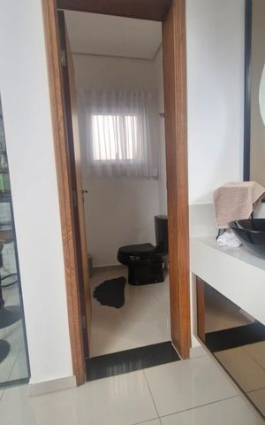 Casa de condomínio para alugar com 300m², 3 quartos e 4 vagas Casa de condomínio para alugar com 300m², 3 quartos e 4 vagasLavabo