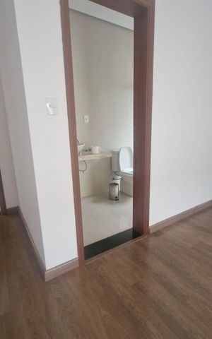 Casa de condomínio para alugar com 300m², 3 quartos e 4 vagas Casa de condomínio para alugar com 300m², 3 quartos e 4 vagasQuarto