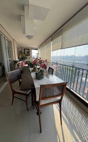 Apartamento à venda com 172m², 3 quartos e 4 vagas