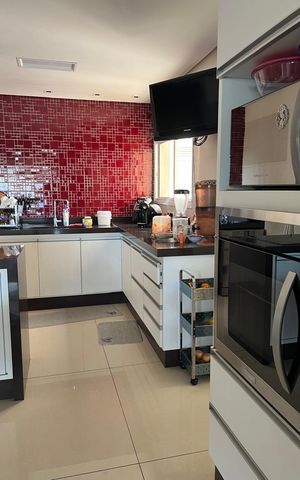 Apartamento à venda com 172m², 3 quartos e 4 vagas