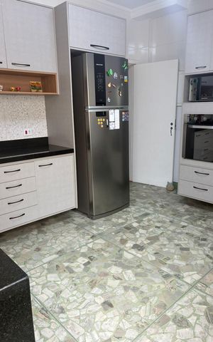 Apartamento à venda com 161m², 3 quartos e 1 vaga Apartamento à venda com 161m², 3 quartos e 1 vagaCozinha