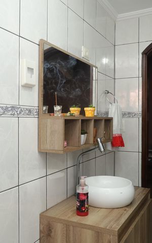 Casa à venda com 110m², 2 quartos e 2 vagasBanheiro 2
