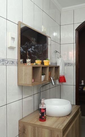 Casa à venda com 110m², 2 quartos e 2 vagasBanheiro 2