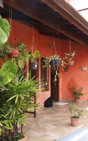 Casa à venda com 110m², 2 quartos e 2 vagasGaragem e quintal