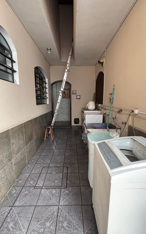 Casa para alugar com 249m², 4 quartos e 3 vagas Casa para alugar com 249m², 4 quartos e 3 vagasÁrea de Serviço