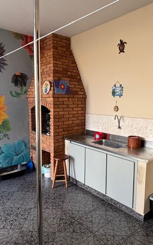 Casa para alugar com 249m², 4 quartos e 3 vagas Casa para alugar com 249m², 4 quartos e 3 vagasQuintal