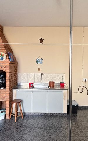 Casa para alugar com 249m², 4 quartos e 3 vagas Casa para alugar com 249m², 4 quartos e 3 vagasQuintal