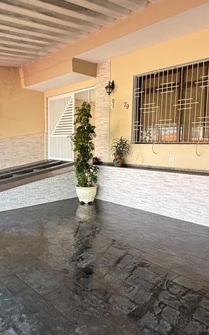 Casa para alugar com 249m², 4 quartos e 3 vagas Casa para alugar com 249m², 4 quartos e 3 vagasGaragem