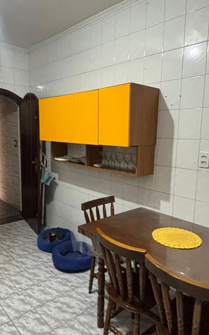 Casa para alugar com 249m², 4 quartos e 3 vagas Casa para alugar com 249m², 4 quartos e 3 vagasCozinha