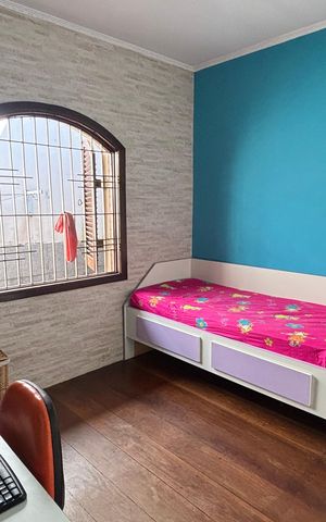 Casa para alugar com 249m², 4 quartos e 3 vagas Casa para alugar com 249m², 4 quartos e 3 vagasQuarto 2