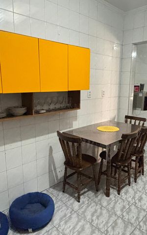 Casa para alugar com 249m², 4 quartos e 3 vagas Casa para alugar com 249m², 4 quartos e 3 vagasCozinha