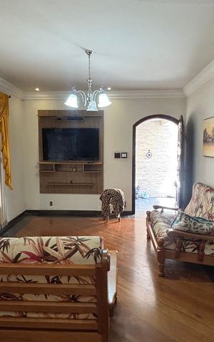 Casa para alugar com 249m², 4 quartos e 3 vagas Casa para alugar com 249m², 4 quartos e 3 vagasSala