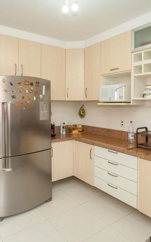 Casa à venda com 165m², 4 quartos e 2 vagasCozinha