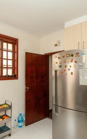 Casa à venda com 165m², 4 quartos e 2 vagasCozinha