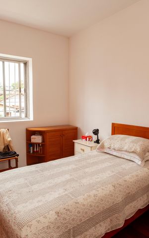Casa à venda com 165m², 4 quartos e 2 vagasSuíte