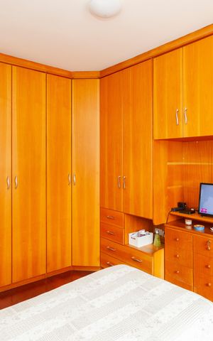 Casa à venda com 165m², 4 quartos e 2 vagasSuíte