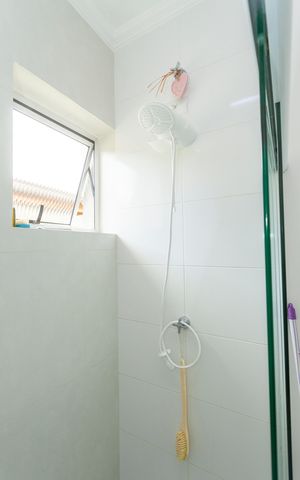 Casa à venda com 165m², 4 quartos e 2 vagasBanheiro da Suíte