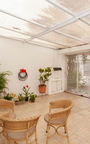 Casa à venda com 165m², 4 quartos e 2 vagasGaragem