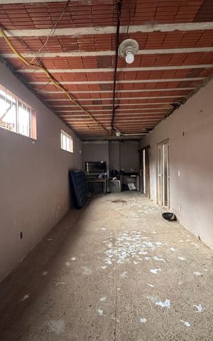 Casa à venda com 180m², 3 quartos e 4 vagas