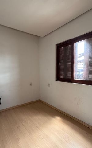Casa à venda com 180m², 3 quartos e 4 vagas