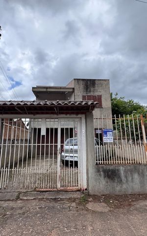 Casa à venda com 180m², 3 quartos e 4 vagas