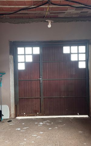 Casa à venda com 180m², 3 quartos e 4 vagas