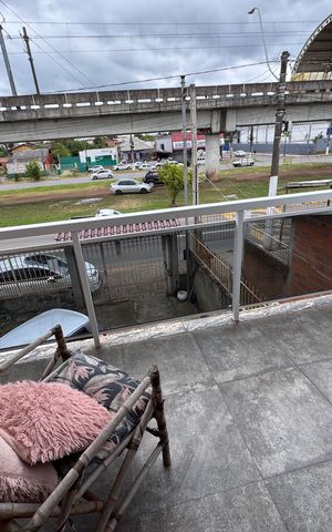 Casa à venda com 180m², 3 quartos e 4 vagas