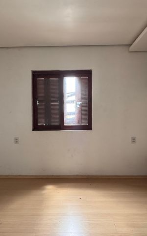 Casa à venda com 180m², 3 quartos e 4 vagas