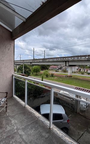 Casa à venda com 180m², 3 quartos e 4 vagas