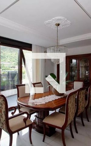 Casa para alugar com 700m², 7 quartos e 4 vagasSala