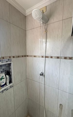 Apartamento à venda com 75m², 2 quartos e 2 vagas Apartamento à venda com 75m², 2 quartos e 2 vagasBanheiro da Suíte