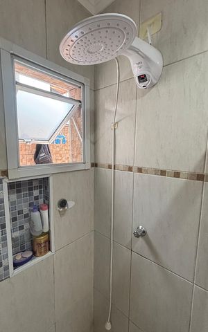 Apartamento à venda com 75m², 2 quartos e 2 vagas Apartamento à venda com 75m², 2 quartos e 2 vagasBanheiro