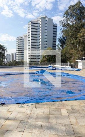 Apartamento à venda com 64m², 3 quartos e 1 vaga Apartamento à venda com 64m², 3 quartos e 1 vagaÁrea comum - Piscina