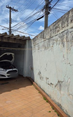 Casa à venda com 255m², 5 quartos e 5 vagasQuintal e Garagem 