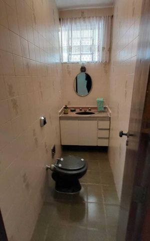 Casa para alugar com 200m², 3 quartos e 1 vaga Casa para alugar com 200m², 3 quartos e 1 vagaBanheiro