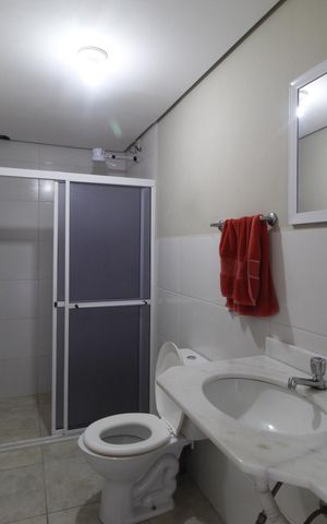 Casa à venda com 990m², 6 quartos e 8 vagasBanheiro