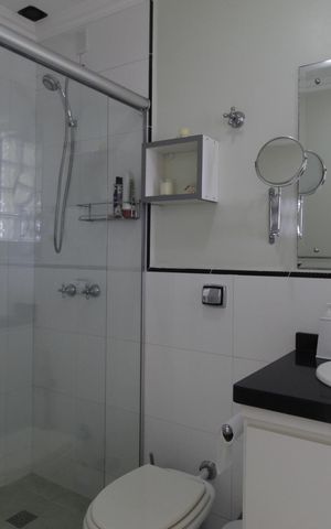 Casa à venda com 990m², 6 quartos e 8 vagasBanheiro da Suíte 1