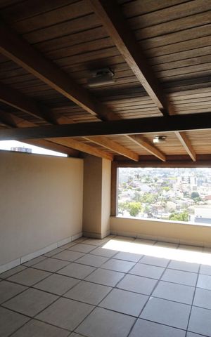 Casa à venda com 990m², 6 quartos e 8 vagasSacada