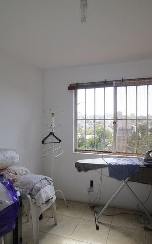 Casa à venda com 990m², 6 quartos e 8 vagasQuarto de Serviço