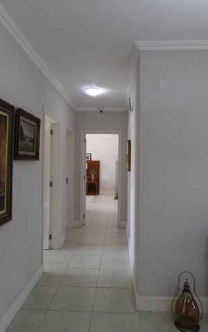 Casa à venda com 990m², 6 quartos e 8 vagasCorredor