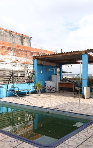 Casa para alugar com 170m², 4 quartos e 4 vagasQuintal - piscina