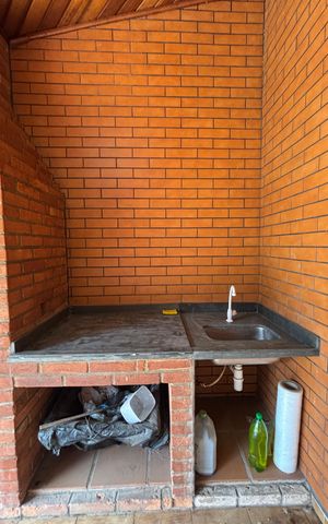 Casa para alugar com 375m², 3 quartos e 8 vagas Casa para alugar com 375m², 3 quartos e 8 vagasQuintal - Churrasqueira