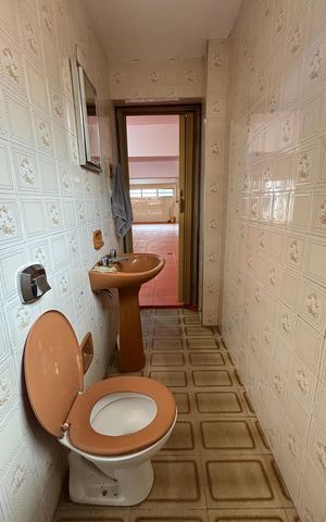 Casa para alugar com 375m², 3 quartos e 8 vagas Casa para alugar com 375m², 3 quartos e 8 vagasGaragem - Banheiro